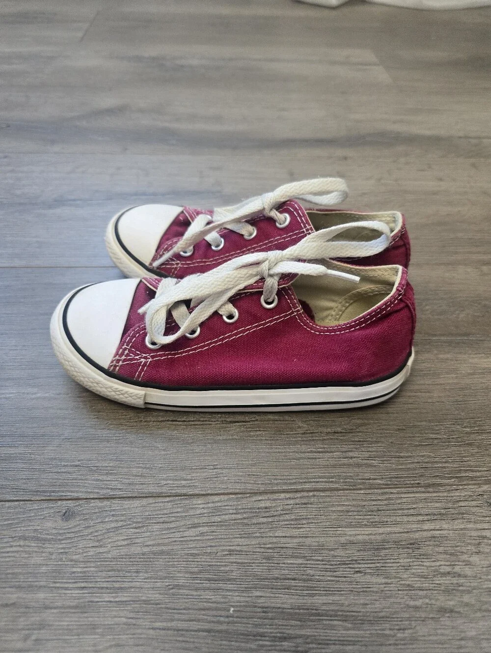 Converse Chuck Taylor All- Star Low Top Sneakers Toddler Size 10 Back To School